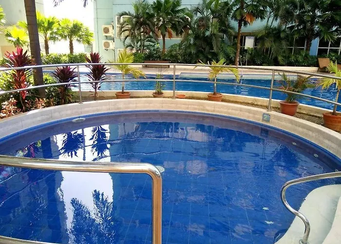 Citispace 1br Condotel At Ridgewood Towers Near Bgc Airport #rw11a *
