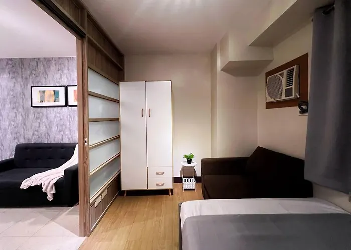 Citispace 1br Condotel At Ridgewood Towers Near Bgc Airport #rw11a *