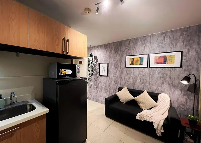 Citispace 1br Condotel At Ridgewood Towers Near Bgc Airport #rw11a Manila